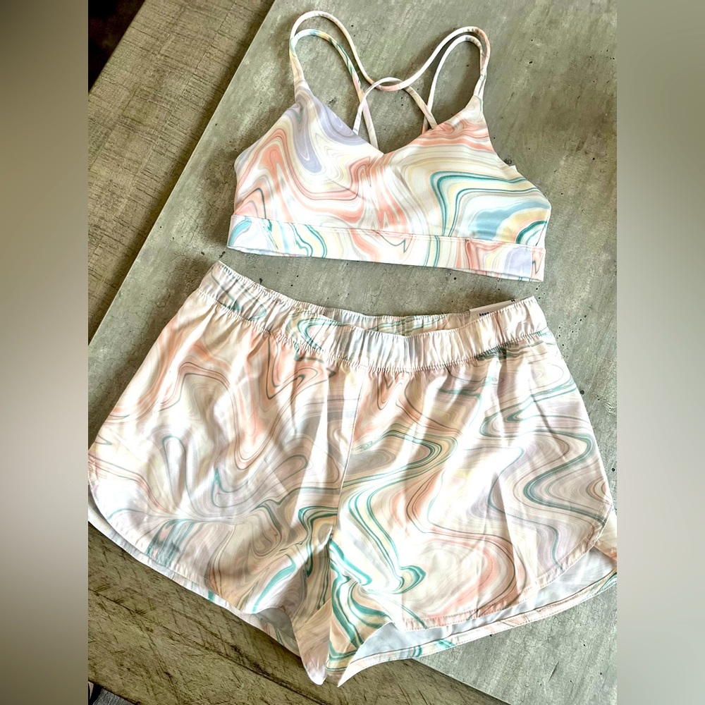 NWT- 2pc set running shorts w/matching sports bra- Womens Med